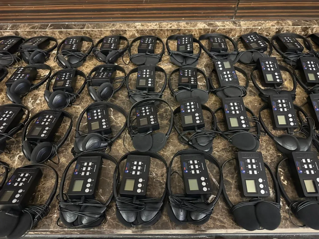simultanous interpretation receivers and headsets